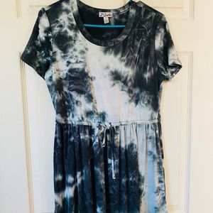 Tie dye stretchy top (M)